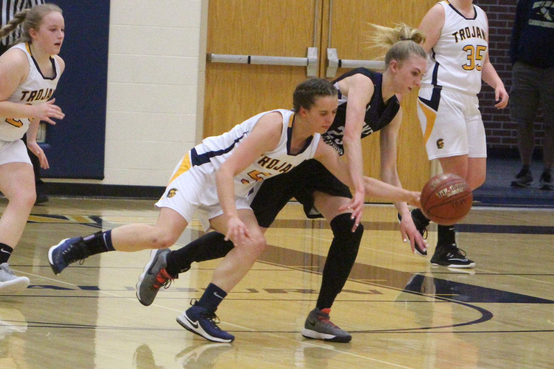 Lake Holcombe at New Auburn girls basketball 2-14-19
